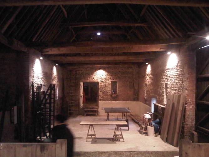Hunworth barn